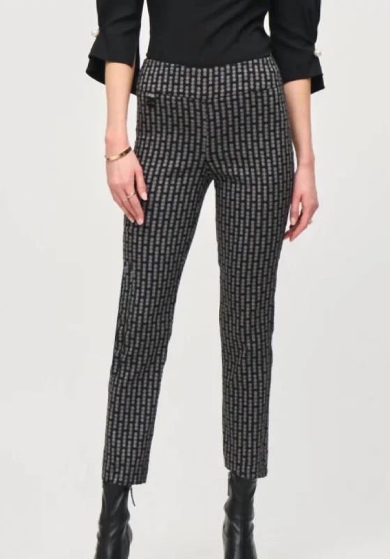 Women's Jodhpurs with ButtonsSkinny Print Pants In Black/grey