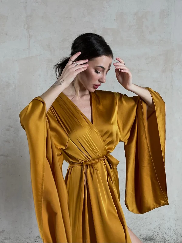 women's pajamas with a relaxed fitKimono Sleeves Silk Long Robe